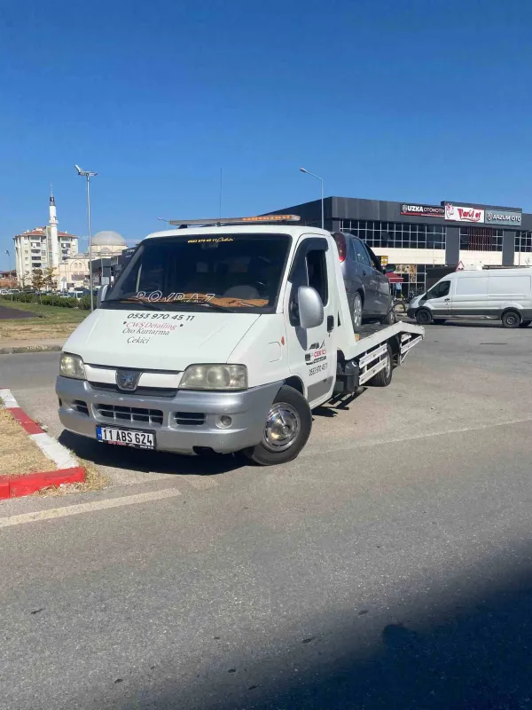 Uşak Merkez Mahallelerinde 7/24 Acil Oto Çekici Çözümleri